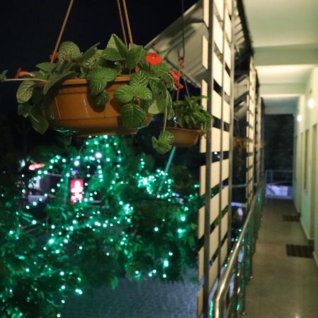 Jippus Galaxy Budget Air Port Hotel Kochi 외부 사진