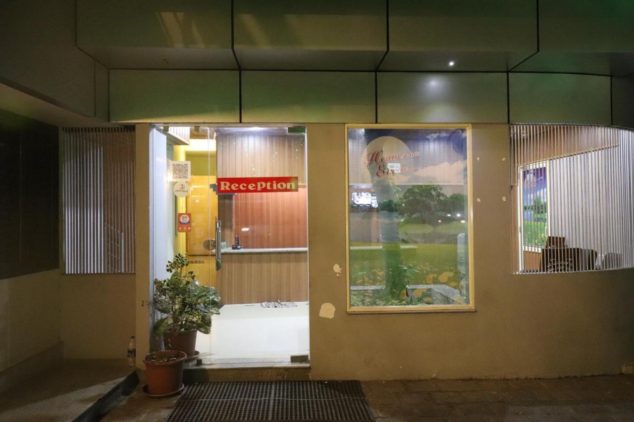 Jippus Galaxy Budget Air Port Hotel Kochi 외부 사진